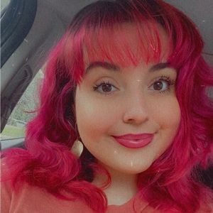 Meet your Posher, Gabby